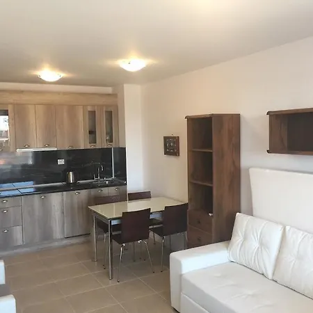 Apartment Green Kavaci Apartment *